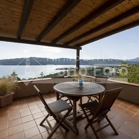16c - Terrazza Vista Mare Sulla Spiaggia Di Porto Mannu * 팔라우